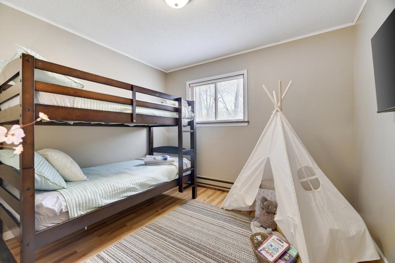 Premier Cozy Cabin - Free Amenities & Comm Indoor Pools Bushkill Exterior foto