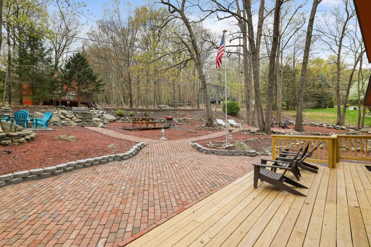 Premier Cozy Cabin - Free Amenities & Comm Indoor Pools Bushkill Exterior foto