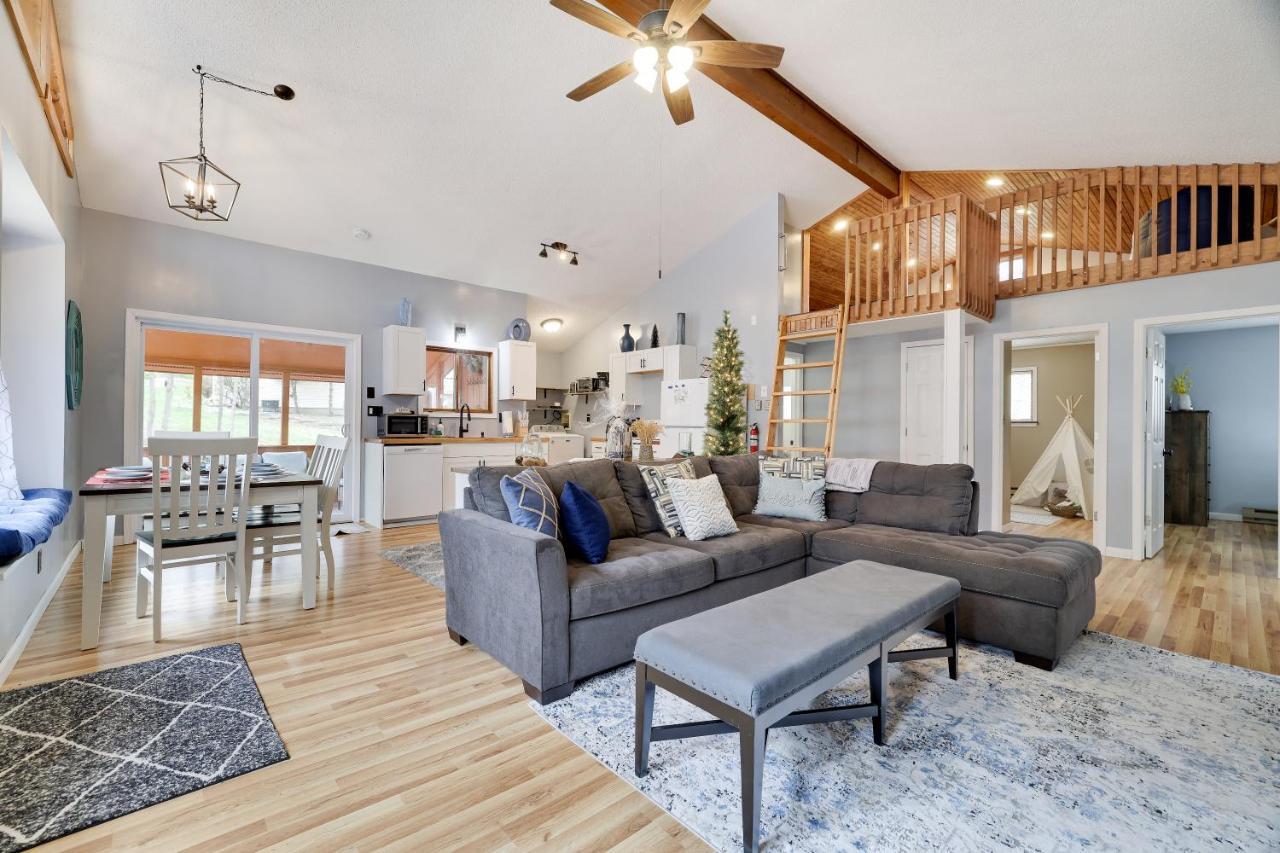 Premier Cozy Cabin - Free Amenities & Comm Indoor Pools Bushkill Exterior foto